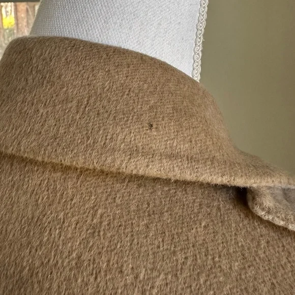 PRADA Blazer size 44 US4 Virgin Wool Camel